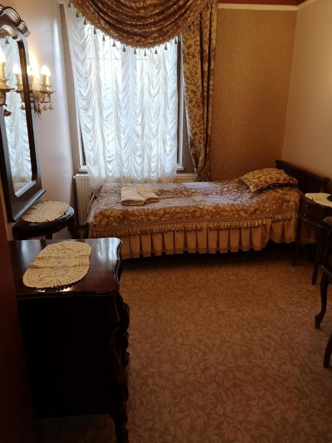 Отели типа «постель и завтрак» Hotel Restauracja Karkonosze Милкув-8