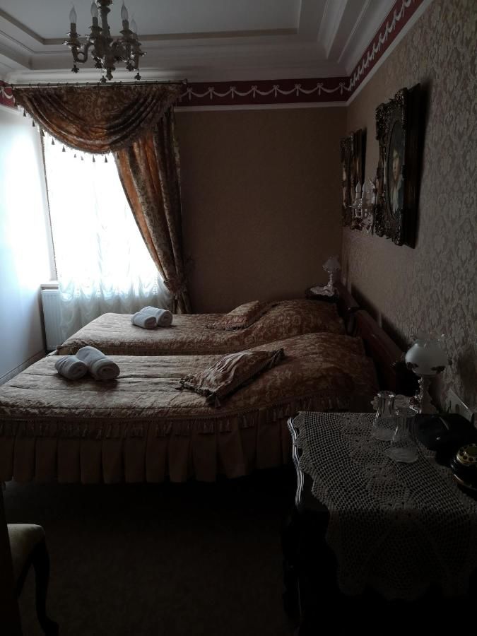 Отели типа «постель и завтрак» Hotel Restauracja Karkonosze Милкув-12