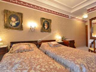 Отели типа «постель и завтрак» Hotel Restauracja Karkonosze Милкув Двухместный номер с 1 кроватью-8