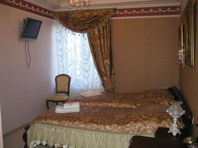 Отели типа «постель и завтрак» Hotel Restauracja Karkonosze Милкув-38